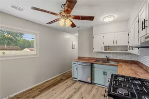 2446 Regentview St NE, Canton, OH 44705 - Photo 9