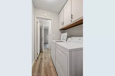 2446 Regentview Street NE, Canton, OH 44705 - Photo 11