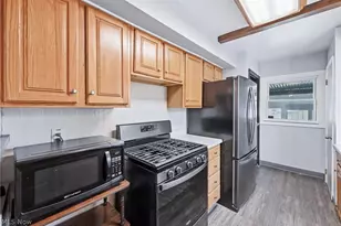 699 Saul Dr, Hubbard, OH 44425 - Photo 17