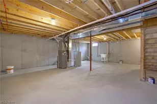 1331 Leonora Ave, Akron, OH 44305 - Photo 25