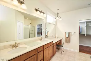 531 Arbor Ln, Akron, OH 44321 - Photo 11