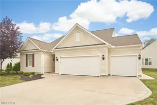 531 Arbor Ln, Akron, OH 44321 - Photo 1