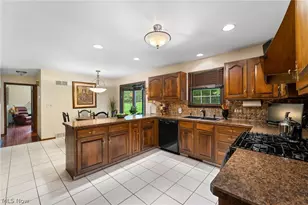 7617 Locust Ln, Poland, OH 44514 - Photo 7