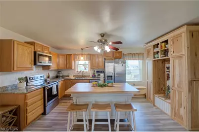 6008 Conneaut Light Drive, Vermilion, OH 44089 - Photo 13