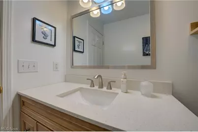 6008 Conneaut Light Drive, Vermilion, OH 44089 - Photo 15