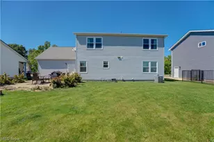 6008 Conneaut Light Dr, Vermilion, OH 44089 - Photo 41