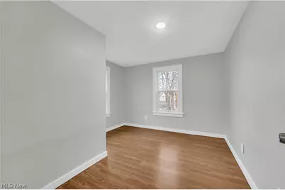 485 E Archwood Avenue, Akron, OH 44301 - Photo 19