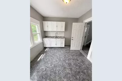 9901 Heath Avenue, Loveland, OH 44104 - Photo 5