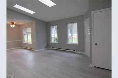 7155 Auburn Road, Concord Twp, OH 44077 - Photo 5