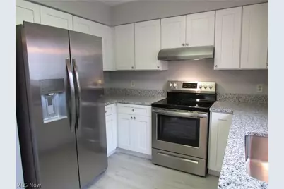 7155 Auburn Road, Concord Twp, OH 44077 - Photo 9