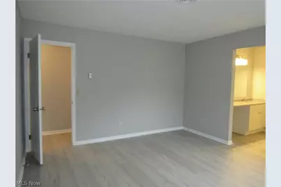7155 Auburn Road, Concord Twp, OH 44077 - Photo 19