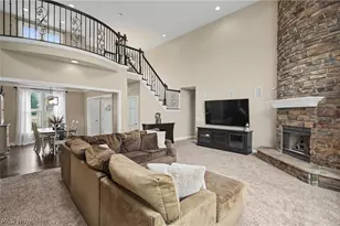 841 Chardoney Dr, Wadsworth, OH 44281 - Photo 9