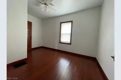 810 Highland Boulevard, Coshocton, OH 43812 - Photo 9