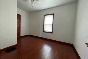 810 Highland Blvd, Coshocton, OH 43812 - Photo 9