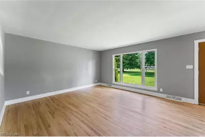 2435 Canfield Road, Youngstown, OH 44511 - Photo 9