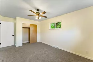2435 Canfield Rd, Youngstown, OH 44511 - Photo 17