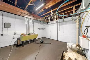 247 Rhodes Ave, Akron, OH 44302 - Photo 27