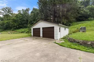 55138 Colerain Pike, Martins Ferry, OH 43935 - Photo 31