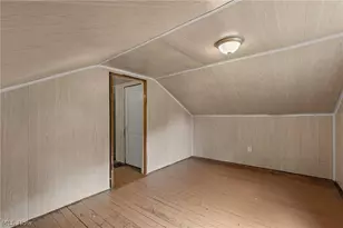 55138 Colerain Pike, Martins Ferry, OH 43935 - Photo 25
