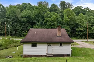 55138 Colerain Pike, Martins Ferry, OH 43935 - Photo 33