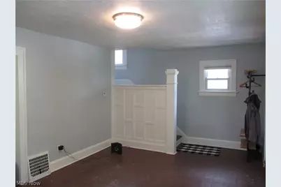 256 Sues Court, Akron, OH 44311 - Photo 9