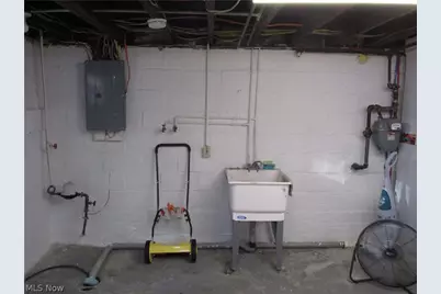 256 Sues Court, Akron, OH 44311 - Photo 29