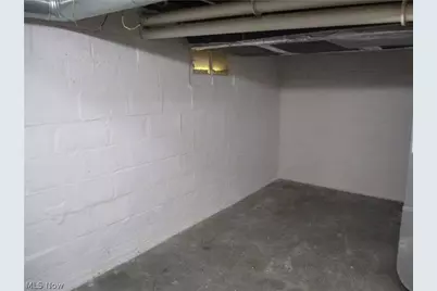 256 Sues Court, Akron, OH 44311 - Photo 27