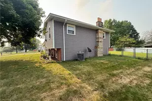 5364 Pisces St SW, Canton, OH 44706 - Photo 7