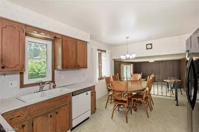 5134 Hickory Drive, Loveland, OH 44124 - Photo 9