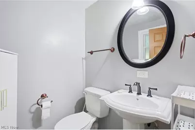 8870 N Spring Valley Park Drive, Chagrin Falls, OH 44023 - Photo 15