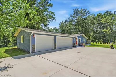 8870 N Spring Valley Park Drive, Chagrin Falls, OH 44023 - Photo 47