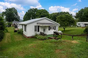 1109 Cemetery Dr, Coshocton, OH 43812 - Photo 1