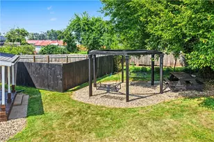 704 Pomeroy Pike, Belpre, OH 45714 - Photo 15