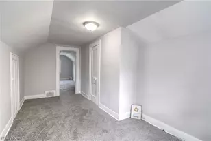 557 Wesleyan Ave, Barberton, OH 44203 - Photo 13