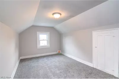 557 Wesleyan Avenue, Barberton, OH 44203 - Photo 17