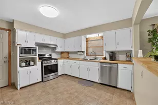 673 Knollwood Dr, Green, OH 44685 - Photo 11