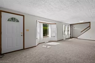 644 Irving Park Blvd, Sheffield Lake, OH 44054 - Photo 5
