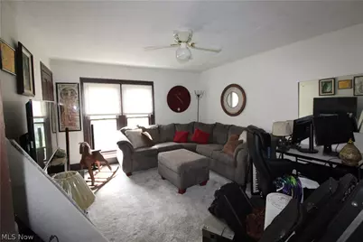 3363 Greensburg Road, North Canton, OH 44720 - Photo 11