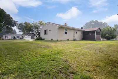 8311 Parkford Street NW, Massillon, OH 44646 - Photo 3