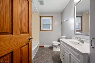 8311 Parkford St NW, Massillon, OH 44646 - Photo 15
