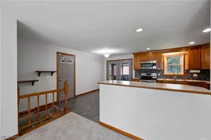 8311 Parkford St NW, Massillon, OH 44646 - Photo 11