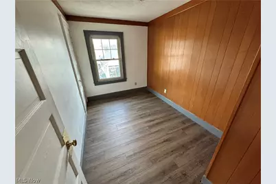 814 Grandview Avenue, Coshocton, OH 43812 - Photo 11