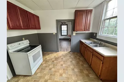 814 Grandview Avenue, Coshocton, OH 43812 - Photo 9