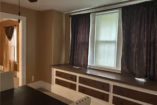 1012 Kling St, Akron, OH 44301 - Photo 9