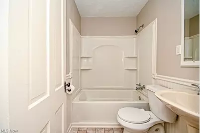 2817 Fletcher Avenue NE, Canton, OH 44705 - Photo 25