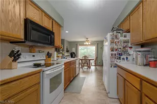 7540 Cheverton Cir NW, Massillon, OH 44646 - Photo 11