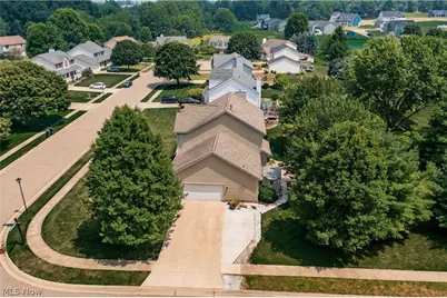 7540 Cheverton Circle NW, Massillon, OH 44646 - Photo 5