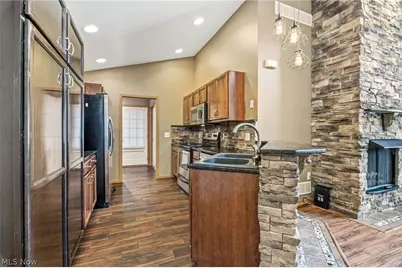 2601 Barnstone Avenue SW, Canton, OH 44706 - Photo 9