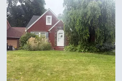 428 W Midlothian Boulevard, Youngstown, OH 44511 - Photo 1