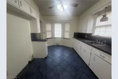 428 W Midlothian Boulevard, Youngstown, OH 44511 - Photo 7